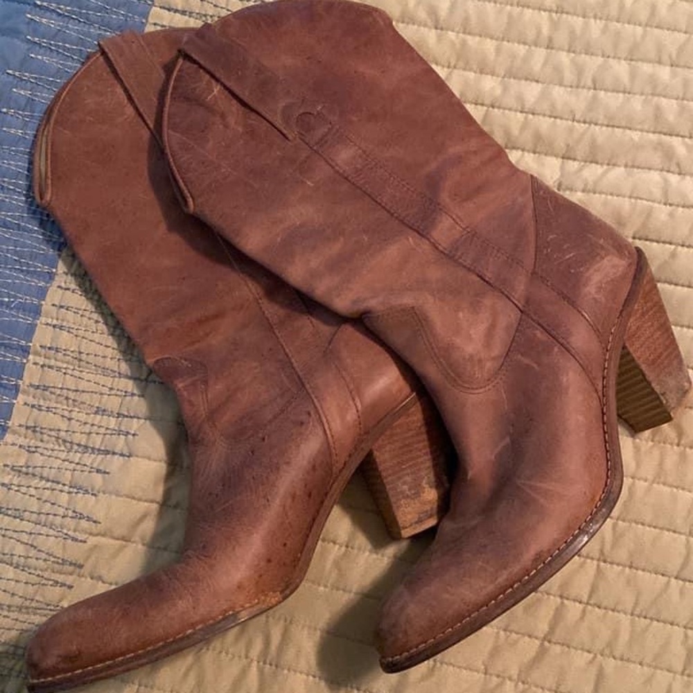 Fabulous Jessica Simpson Cowgirl boots